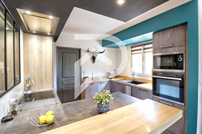 VILLA TYPE 5 AVEC PISCINE ET JARDIN SUR 730M2 DE TERRAIN