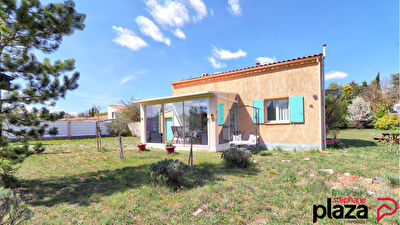 VILLA TYPE 4 80 M2 AVEC  GARAGE ET GRAND TERRAIN ARBORÉ ET PISCINE