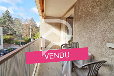STUDIO LUMINEUX DE 23.87M2 AVEC BALCON, ASCENSEUR, GARAGE ET CAVE