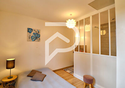 MAISON TYPE 5 DE 90M2  LUMINEUSE AVEC VERANDA ET JARDIN