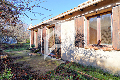 VILLA TYPE 4 AVEC JARDIN DE 1197M2 AU CALME SANS VIS A VIS