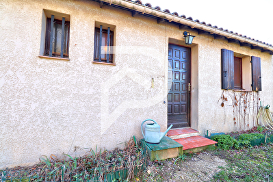 VILLA TYPE 4 AVEC JARDIN DE 1197M2 AU CALME SANS VIS A VIS
