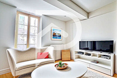 MAISON DE VILLAGE TYPE 5 DE 135M2 ENVIRON AVEC TERRASSE ET GARAGES AU COEUR DU VILLAGE