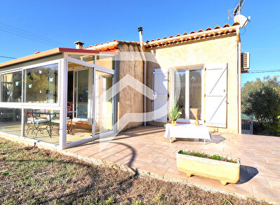 VILLA TYPE 3 AVEC VERANDA JARDIN ET DEUX GARAGES