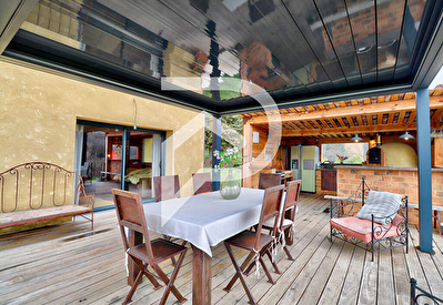 MAGNIFIQUE VILLA AU CALME SUR 4735M2 DE TERRAIN