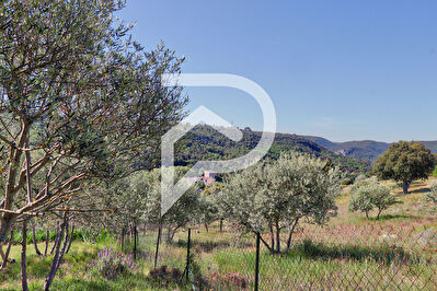 VIAGER VILLA DEUX NIVEAUX AVEC TERRASSE ET MAZET VUE IMPRENABLE SUR ESPARRON DE VERDON ET SON LAC