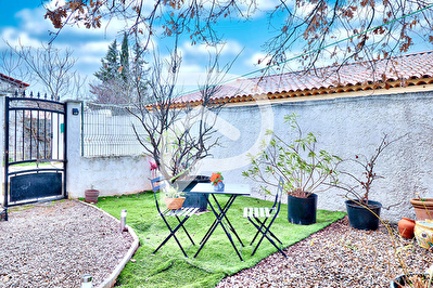 VILLA T4  AU CALME AVEC STUDIO TERRASSE ET JARDIN