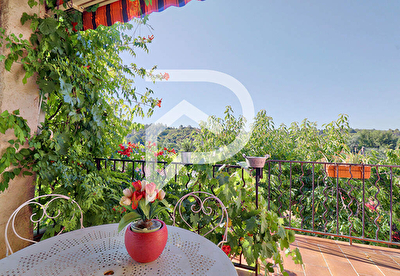 MAISON 76M2 ENVIRON AVEC TERRASSE ET JARDIN FLEURI DE 500M2