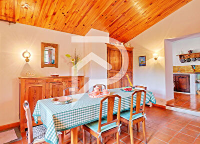 VILLA AVEC TERRASSE JARDIN ET GARAGE PROCHE DES COMMODITES