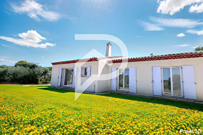 VILLA GINASSERVIS TYPE 5 AVEC STUDIO SUR TERRAIN DE 1500M2 ET VUE DÉGAGÉE