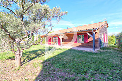 VILLA TYPE 4 RECENTE AU CALME SUR 1213M2 DE JARDIN AVEC GARAGE