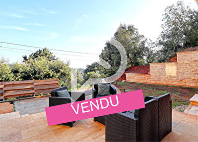 VILLA RECENTE T5 AU CALME AVEC VUE JARDIN ET GARAGE PROCHE DES COMMERCES DE ST JULIEN