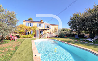 VILLA SAINT JULIEN SUR 1542M2 DE TERRAIN AVEC PISCINE CHAUFFÉE, APPARTEMENT GARAGE ET DÉPENDANCE