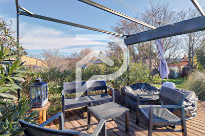 VIAGER OCCUPE VILLA TYPE5 DE 115M2 AVEC PISCINE ET GARAGE SUR 1290M2 DE TERRAIN ARBORE AVEC VUE