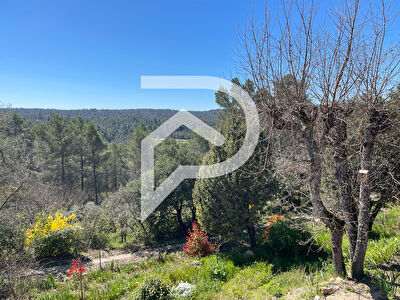 VILLA VARAGES DE 106M2 AU CALME SUR TERRAIN DE 2525M2 ET PISCINE