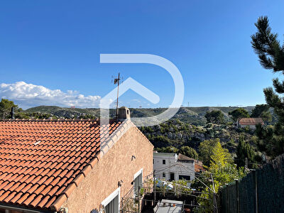 À VENDRE MAISON FAMILIALE AVEC DÉPENDANCE AUX PENNES MIRABEAU