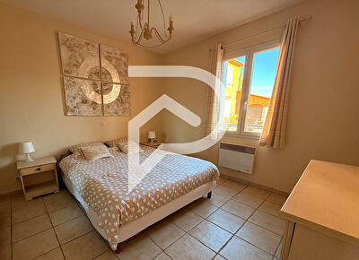 VILLA MEUBLEE TYPE 2 LUMINEUSE AVEC JARDIN TERRASSE ET PISCINE GREOUX LES BAINS