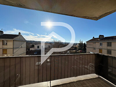 APPARTEMENT TYPE 4 DE 73.85 m2 AVEC BALCON CAVE PARKING VINON SUR VERDON