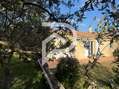 VILLA SAINT JULIEN DE PLAIN-PIED AU CALME JARDIN GARAGE
