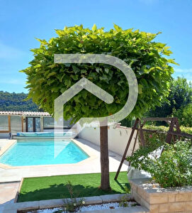 VILLA TYPE 5 TERRASSE PISCINE JARDIN PARKING
