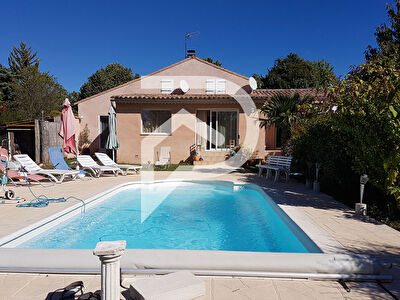 VILLA EN VIAGER A REGUSSE TYPE 6 DE 170 m2 PISCINE GARAGE