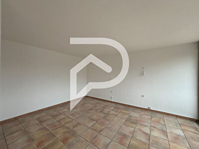 APPARTEMENT TYPE 4 DE 84.15 m2 AVEC BALCONS CAVE GREOUX LES BAINS