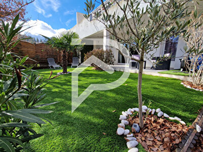 SUPERBE APPARTEMENT RECENT EN REZ DE JARDIN TYPE 4 SUR LA COMMUNE DE PIERREVERT 