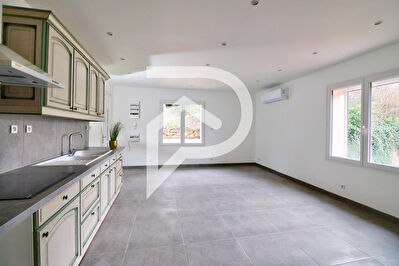 SUPERBE DUPLEX DE TYPE 4 RÉNOVÉ TERRASSE 94 m2