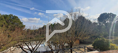 VILLA D'EXCEPTION TYPE5 AVEC PISCINE 4 SUR TERRAIN DE 8510m² A PIERREVERT