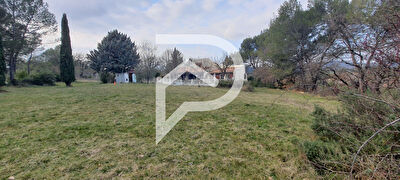 VILLA D'EXCEPTION TYPE5 AVEC PISCINE 4 SUR TERRAIN DE 8510m² A PIERREVERT