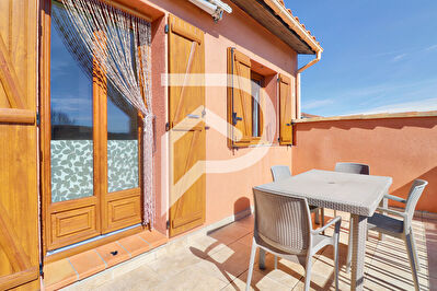 APPARTEMENT TYPE2 AVEC TERRASSE PLACE DE PARKING GREOUX LES BAINS
