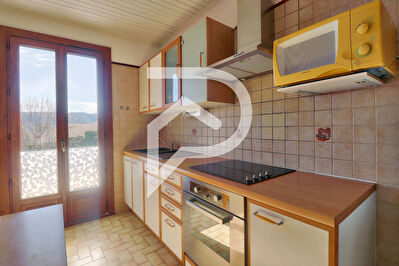 APPARTEMENT TYPE2 AVEC TERRASSE PLACE DE PARKING GREOUX LES BAINS