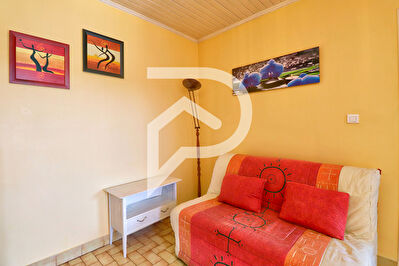 APPARTEMENT TYPE2 AVEC TERRASSE PLACE DE PARKING GREOUX LES BAINS