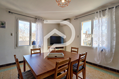 APPARTEMENT MEUBLE TYPE 5 AVEC TERRASSE PROCHE DES COMMODITES ET PARKING