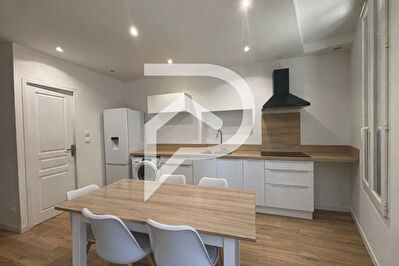 APPARTEMENT TYPE 2 RÉNOVÉ CENTRE VILLAGE RIANS