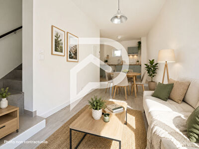 MAISON DE VILLE RÉNOVÉE 78 M² - 2 CHAMBRES - CENTRE HISTORIQUE D'AGDE