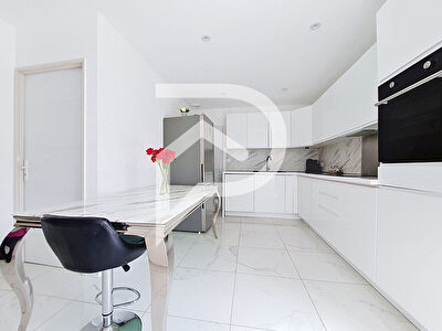 Villa Contemporaine  VIAS -T6 130M2-GARAGE-