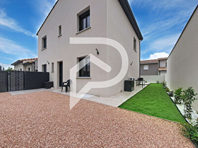 Villa Contemporaine  VIAS -T6 130M2-GARAGE-