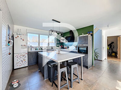 Maison Recques-sur-hem 5 pièce(s) 145 m2
