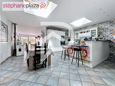 SEMI-PLAIN-PIED 123M2