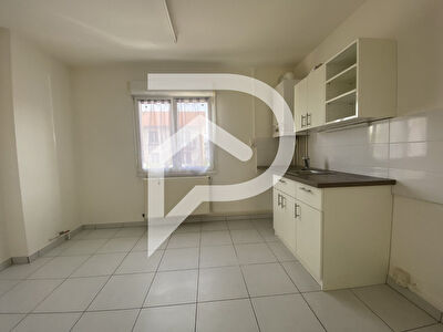 Location d'un appartement 2 pièces à BLAINVILLE SUR L EAU