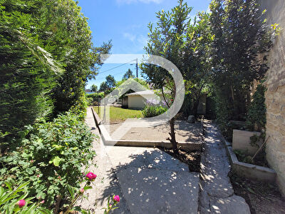 120000€ Chaumont , Maison de ville à rénover avec jardin et garage