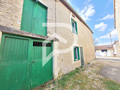 Maison Maranville de 138m² habitables avec dépendances et jardin