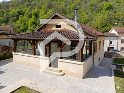 Maison 3 chambres avec véranda et jardin clos - Quartier calme à Joinville