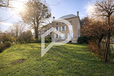 Maison de Maître à Saint-dizier 7 pièce(s)