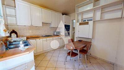 Maison La Ferte Alais 9 pièce(s) 204 m2 LA FERTE ALAIS photo 5