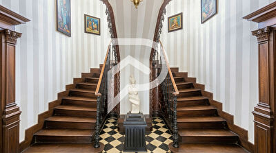 Maison Labastide Rouairoux  13 pièces 725m2