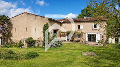 Corps de ferme Payrin-Augmontel 9 pièces 220 m²