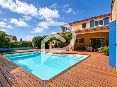Maison avec piscine 8 pièces 200 m²