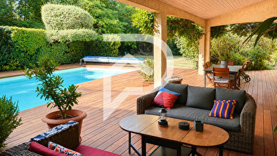 Maison avec piscine 8 pièces 200 m²